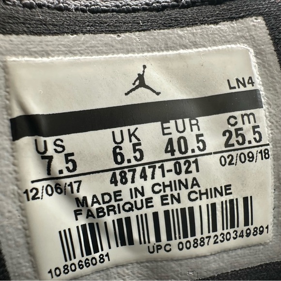 Air Jordan Men's 14 Retro Desert Sand Gray And Black Suede Sneakers Size 7.5 - Picture 12 of 15